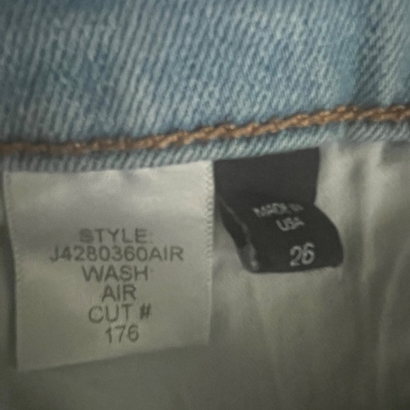 Veronica Beard Light Wash Kick Flare Jeans Size 26 - Picture 6 of 9